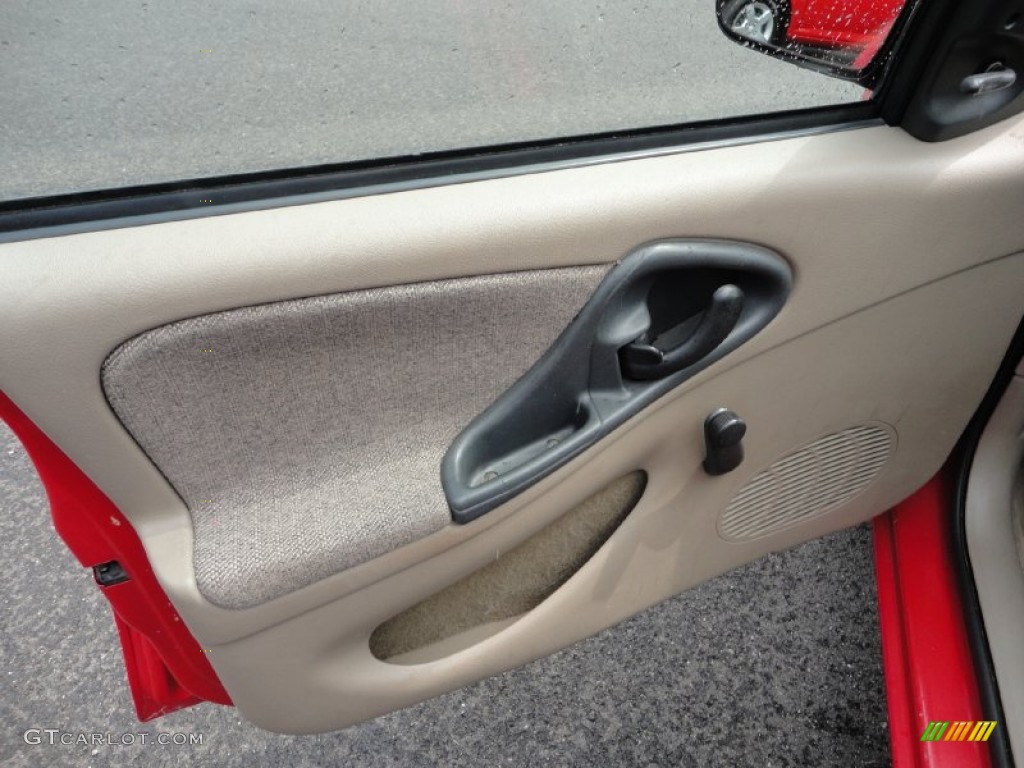 2001 Chevrolet Cavalier Sedan Neutral Door Panel Photo #53027602
