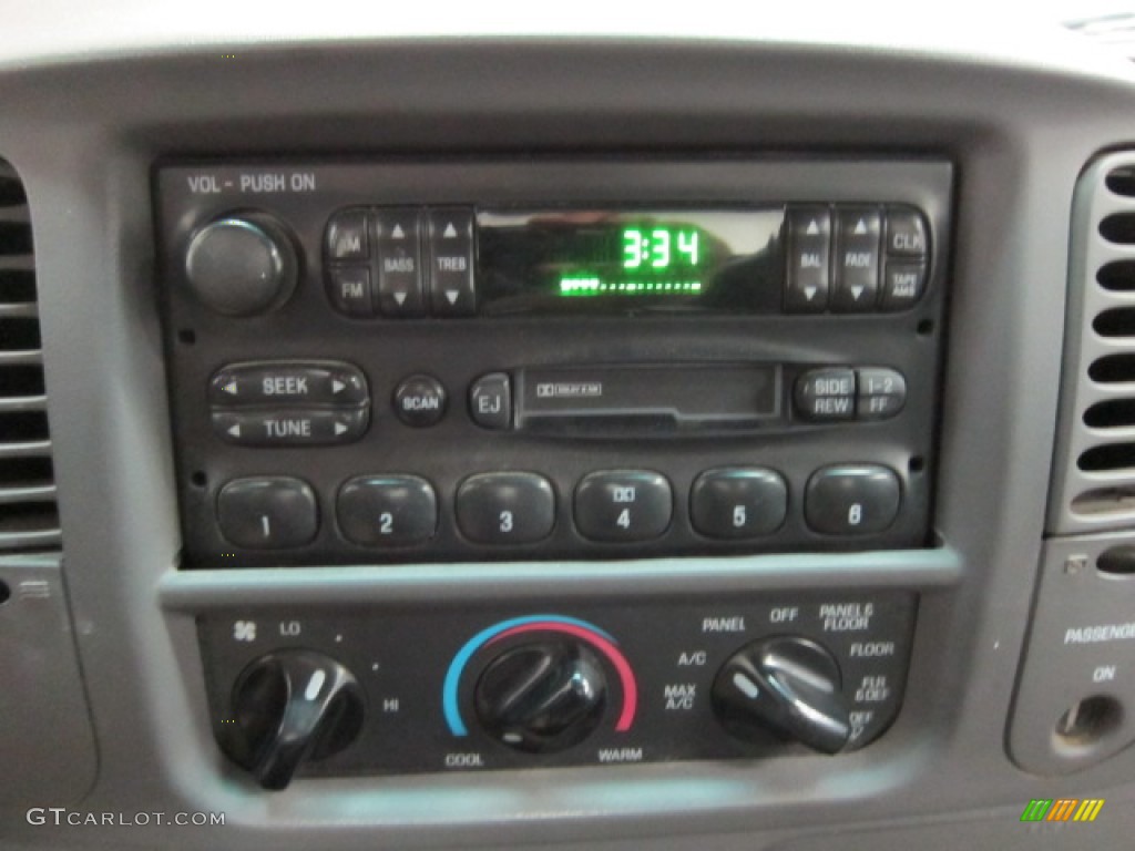 2000 Ford F150 XL Regular Cab Audio System Photos