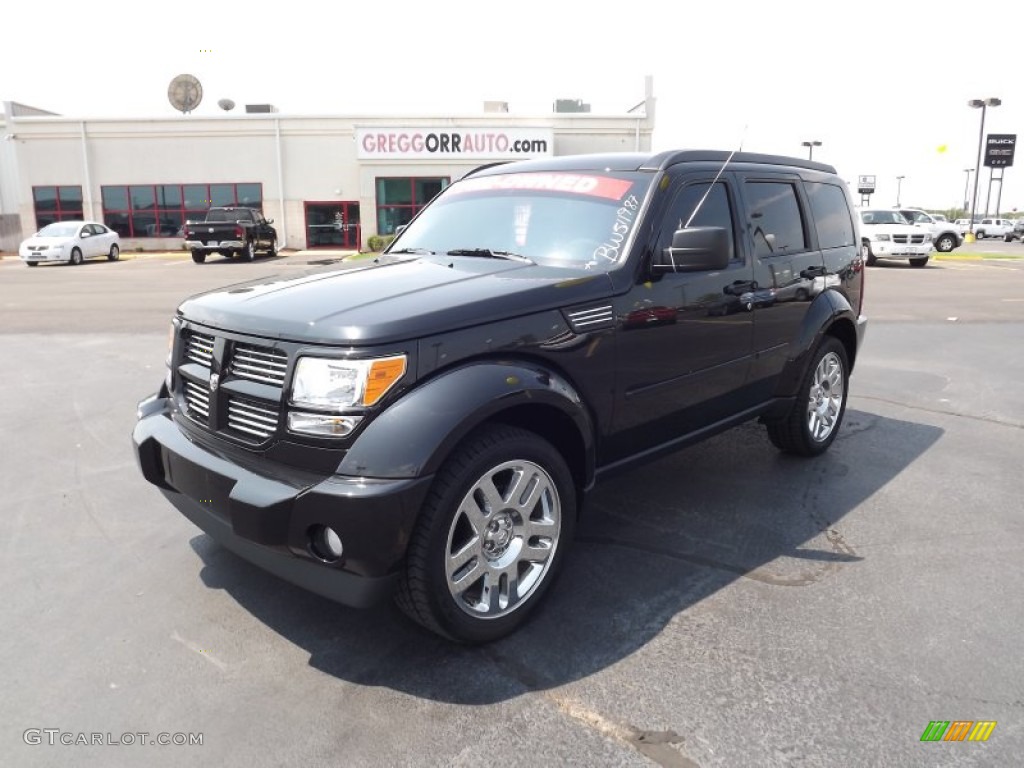 Brilliant Black Crystal Pearl Dodge Nitro