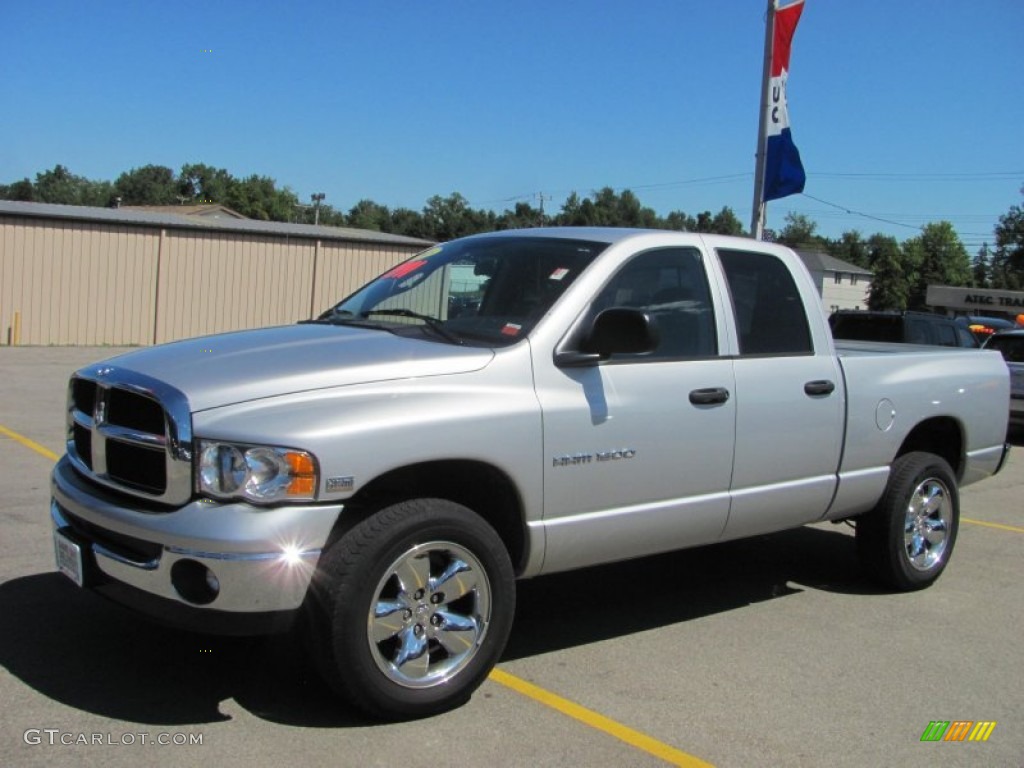 2005 Ram 1500 SLT Quad Cab 4x4 - Bright Silver Metallic / Dark Slate Gray photo #1