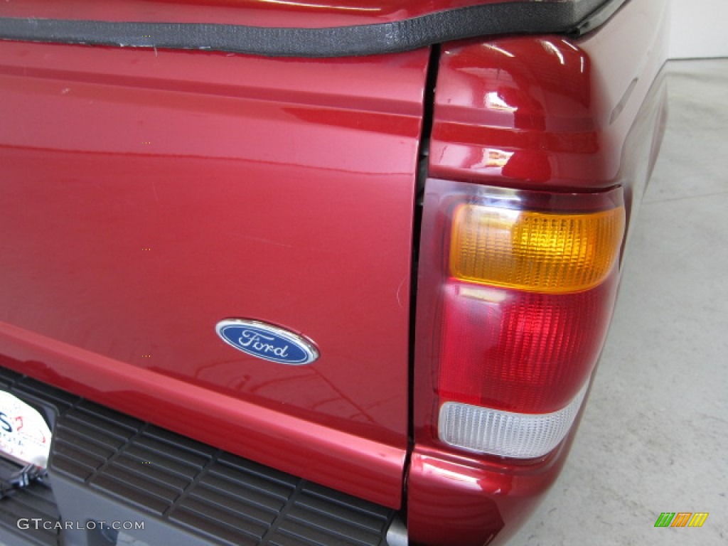 1999 Ranger XLT Extended Cab 4x4 - Toreador Red Metallic / Medium Graphite photo #12