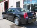 2008 Brilliant Black Crystal Pearl Chrysler 300 C HEMI  photo #2