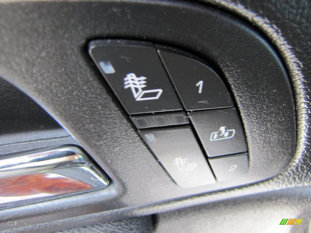 2008 Suburban 1500 LTZ - Black / Ebony photo #12