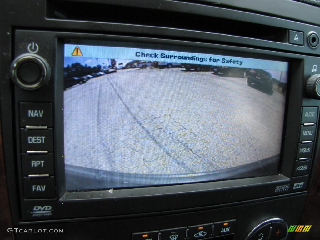 2008 Suburban 1500 LTZ - Black / Ebony photo #25