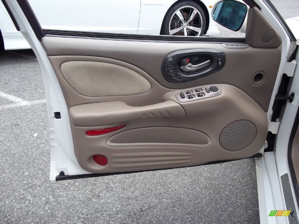 2004 Pontiac Bonneville GXP Taupe Door Panel Photo #53036012