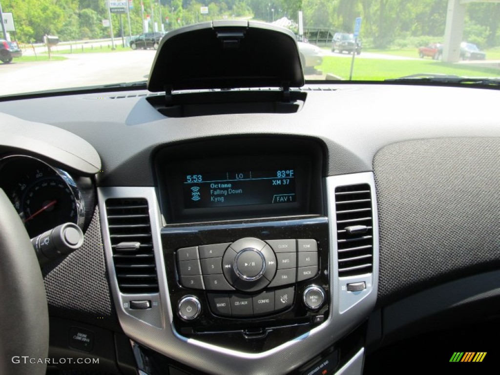 2012 Chevrolet Cruze LTZ/RS Controls Photo #53037329