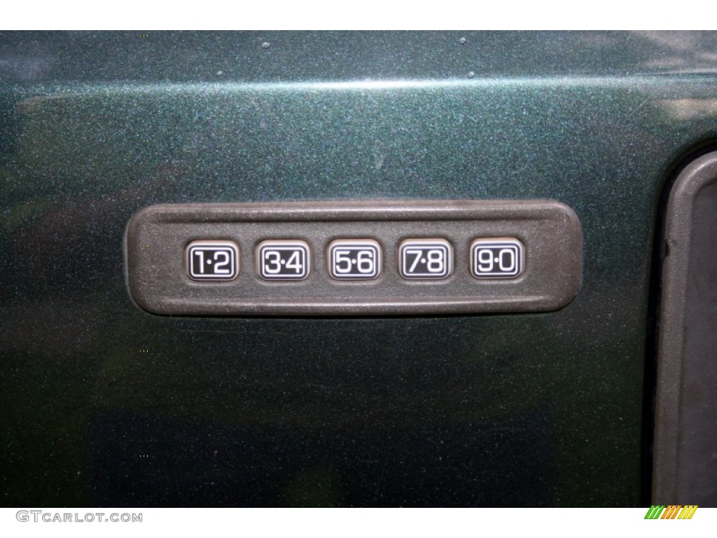 2004 F250 Super Duty XLT Crew Cab 4x4 - Dark Green Satin Metallic / Medium Flint photo #30