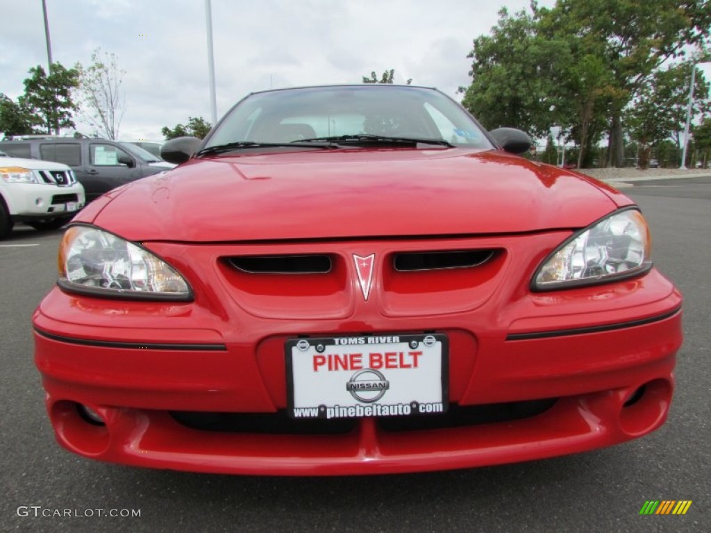 2002 Grand Am GT Coupe - Bright Red / Dark Pewter photo #2