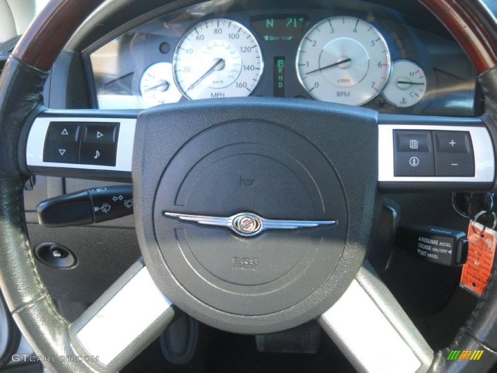 2008 Chrysler 300 C HEMI AWD Controls Photo #53041529
