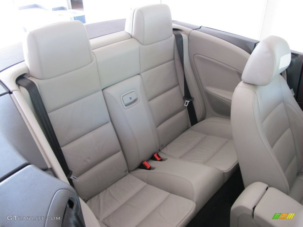 Moonrock Grey Interior 2007 Volkswagen Eos 2.0T Photo #53042387