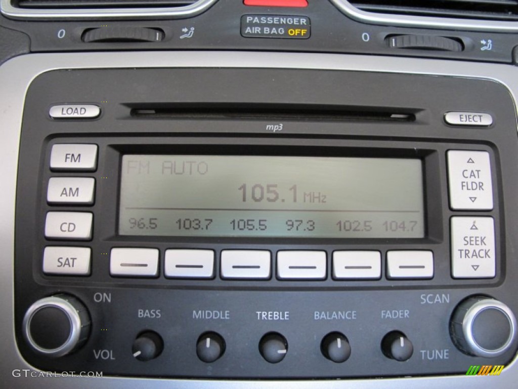 2007 Volkswagen Eos 2.0T Audio System Photo #53042474