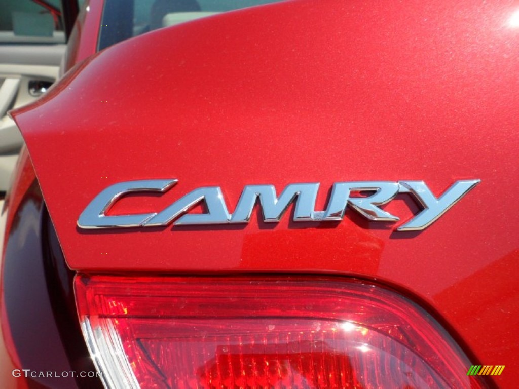 2011 Camry LE - Barcelona Red Metallic / Ash photo #15