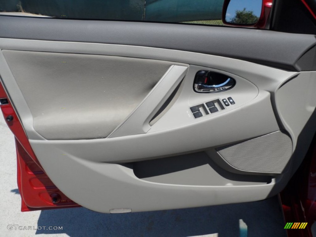 2011 Camry LE - Barcelona Red Metallic / Ash photo #22