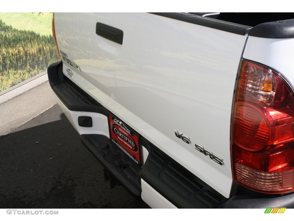 2008 Tacoma V6 TRD Sport Double Cab 4x4 - Super White / Graphite Gray photo #21