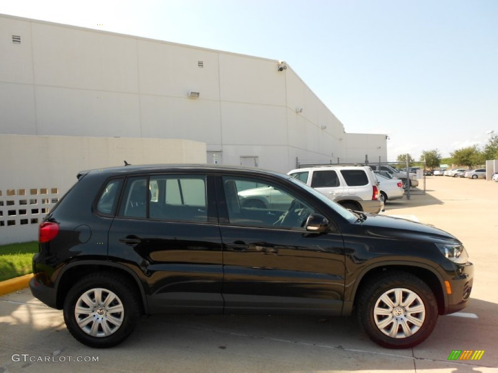 2012 Tiguan S - Deep Black Metallic / Black photo #8