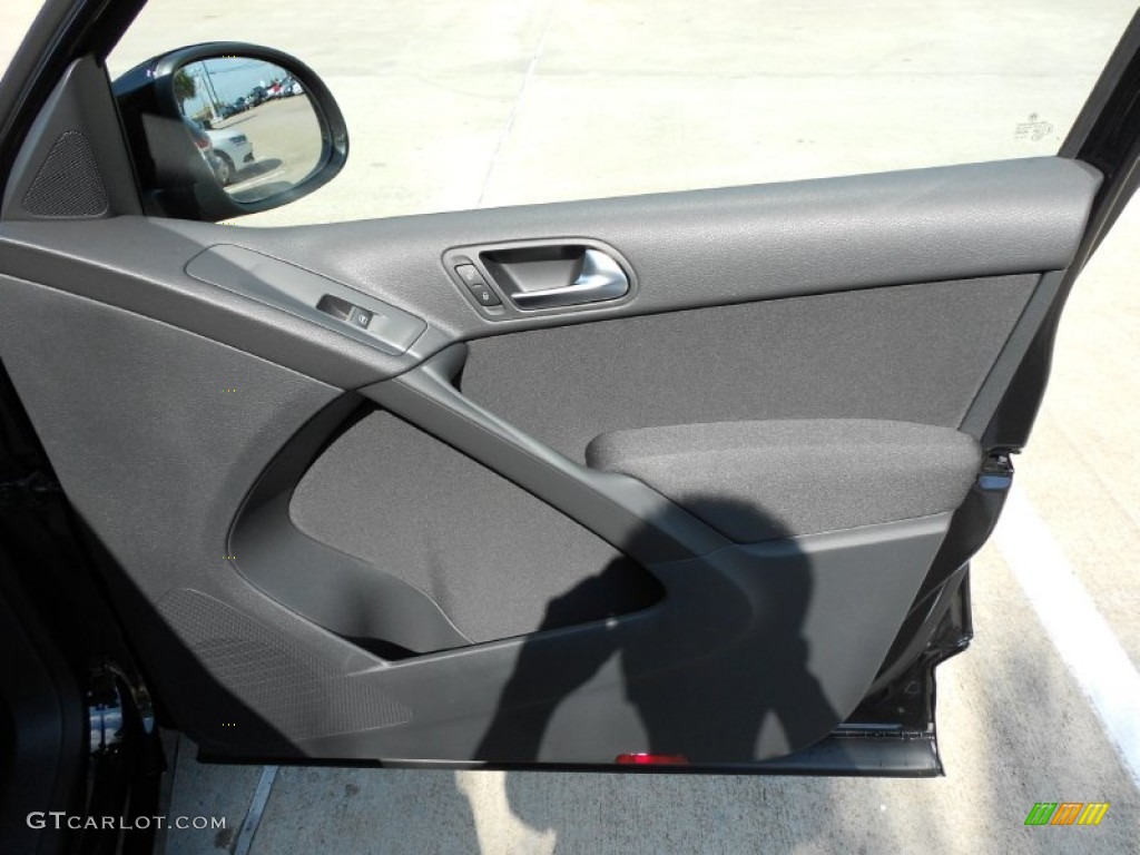 2012 Tiguan S - Deep Black Metallic / Black photo #12
