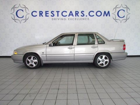 1999 Volvo S70 T5 Data, Info and Specs