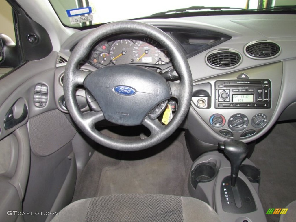 2002 Ford Focus ZTS Sedan Medium Graphite Dashboard Photo #53048837