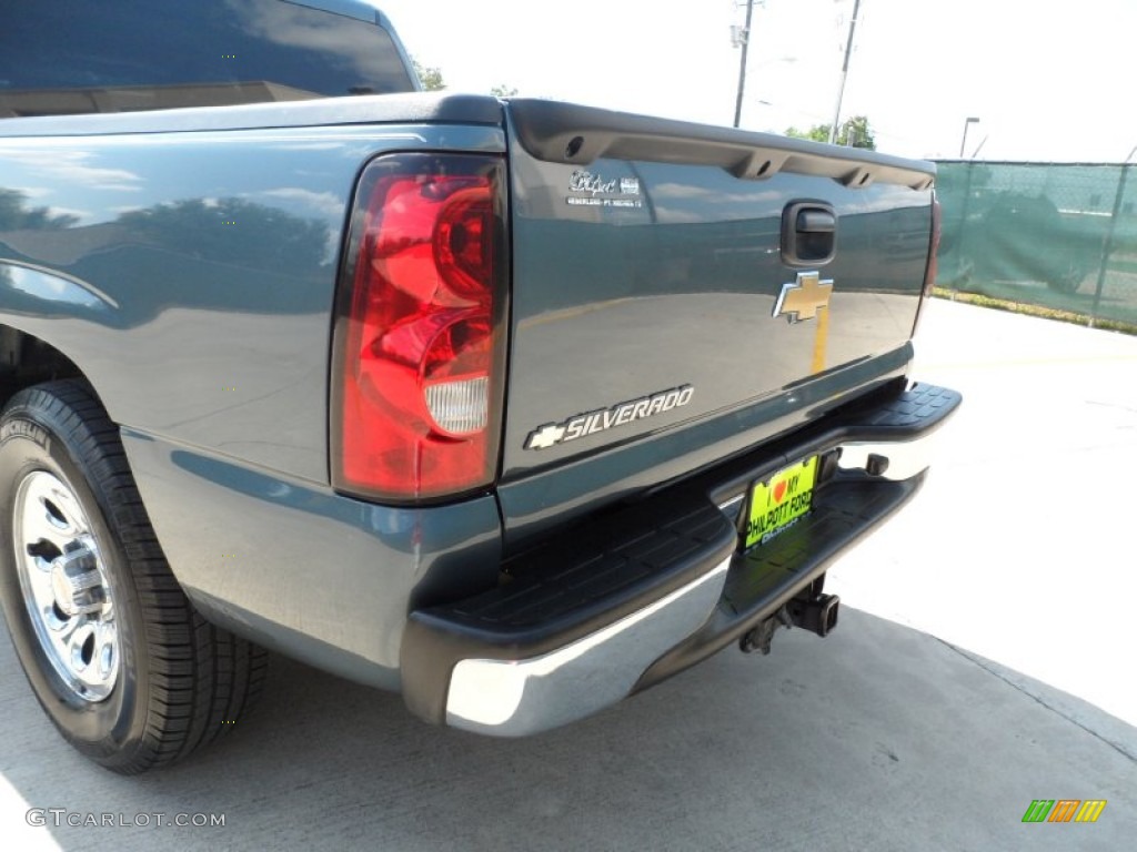 2006 Silverado 1500 LS Crew Cab - Blue Granite Metallic / Dark Charcoal photo #22