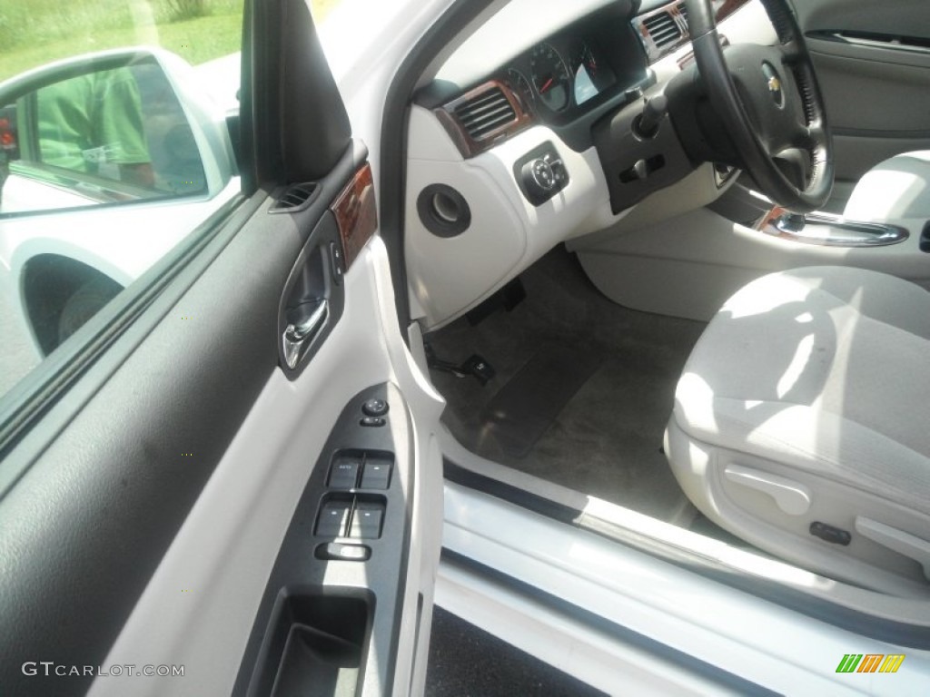 2011 Impala LT - Summit White / Gray photo #6