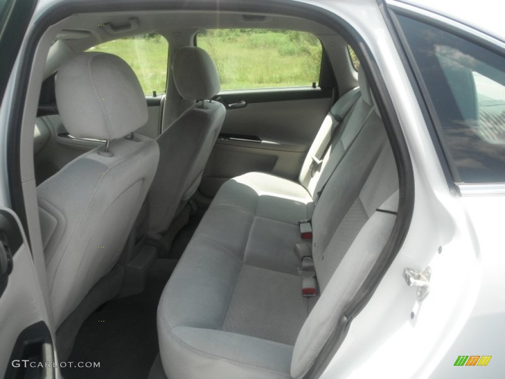 2011 Impala LT - Summit White / Gray photo #12