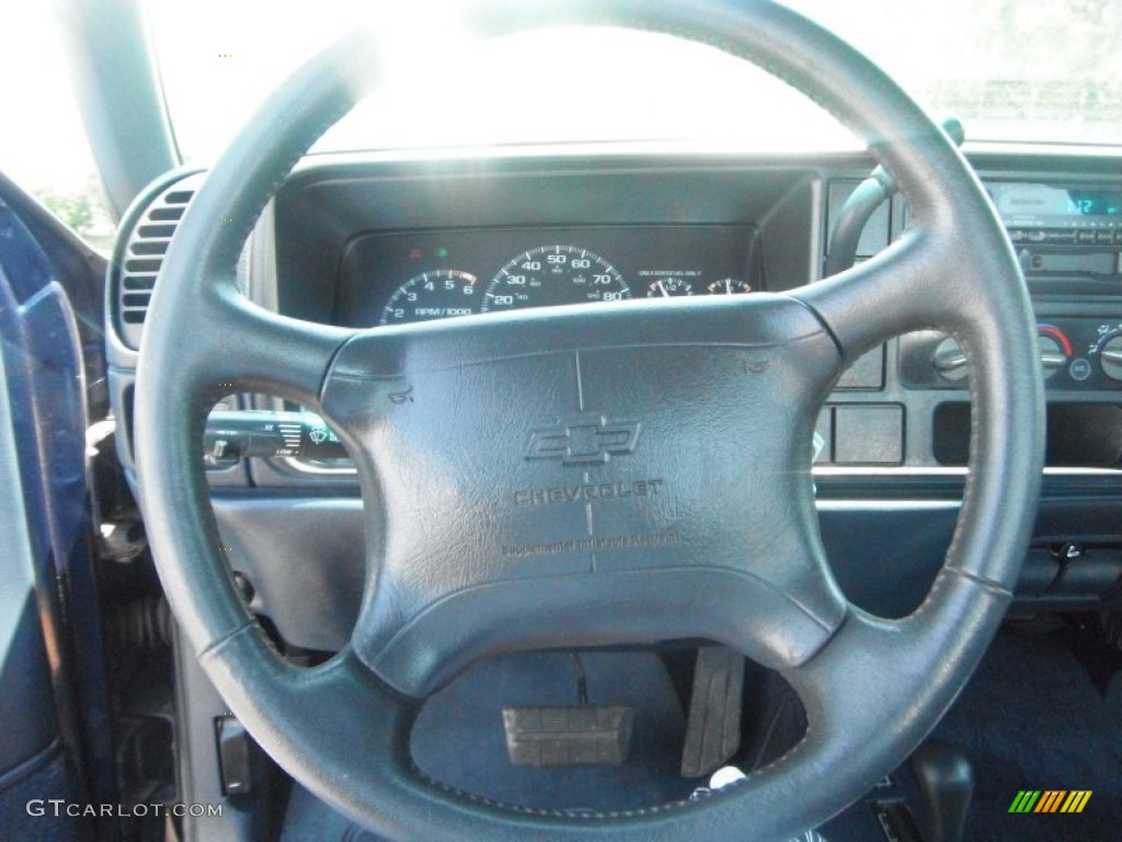 1996 Chevrolet C/K K1500 Regular Cab 4x4 Blue Steering Wheel Photo #53052590