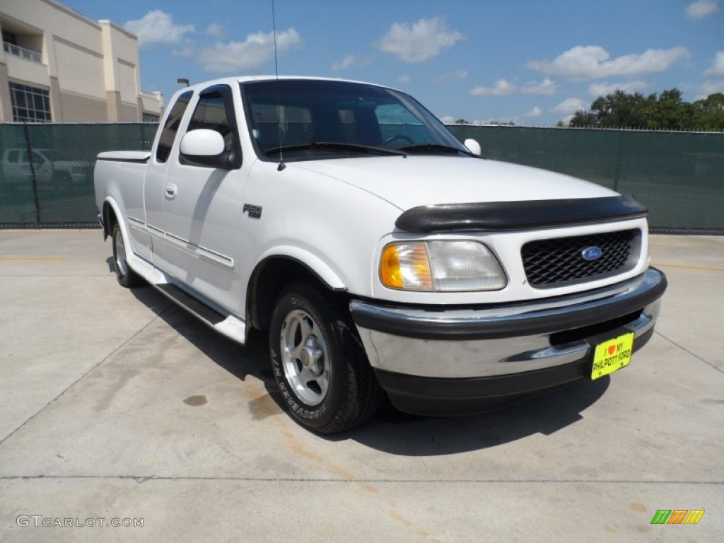 1997 F150 XLT Extended Cab - Oxford White / Cordovan photo #1