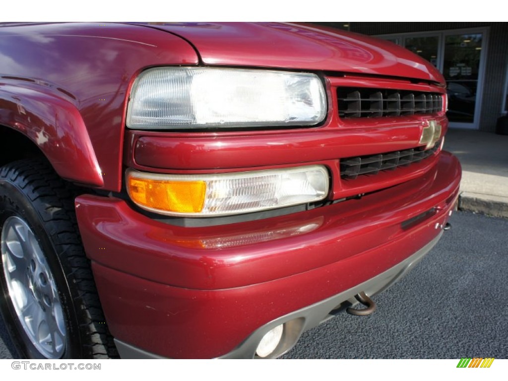 2004 Tahoe Z71 4x4 - Sport Red Metallic / Tan/Neutral photo #14