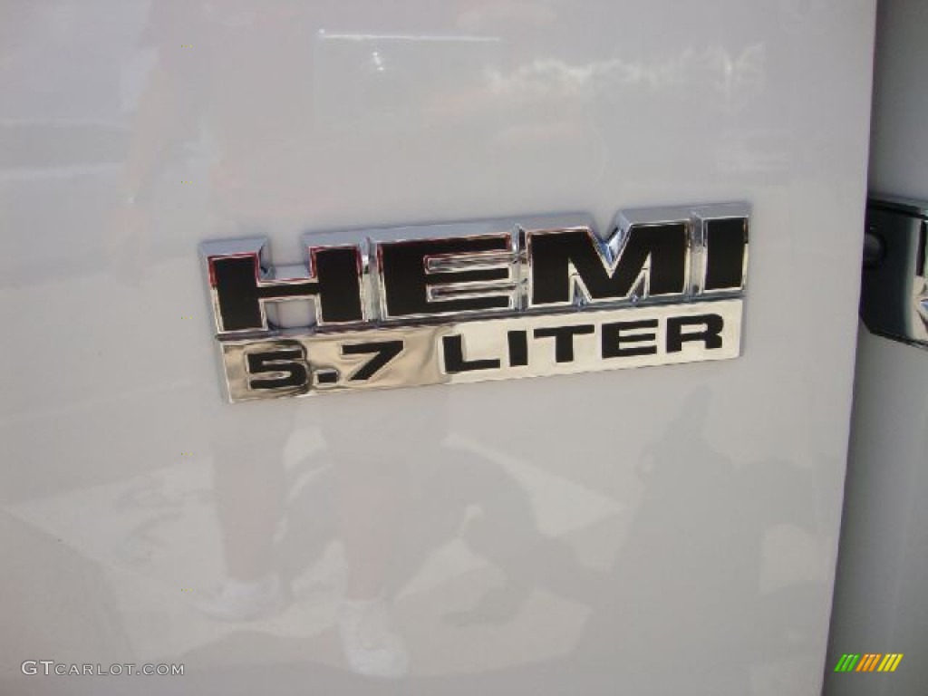 2011 Ram 1500 Big Horn Quad Cab 4x4 - Bright White / Dark Slate Gray/Medium Graystone photo #23