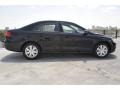Black - Jetta SE Sedan Photo No. 7