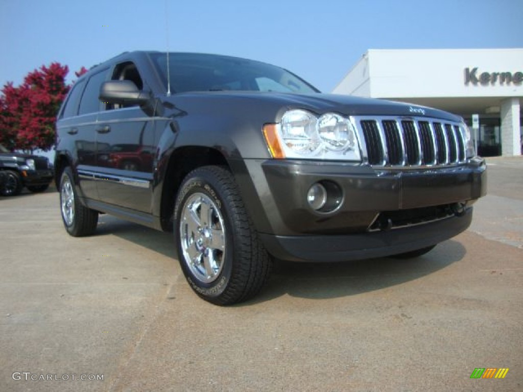 2005 Grand Cherokee Limited 4x4 - Dark Khaki Pearl / Medium Slate Gray photo #1