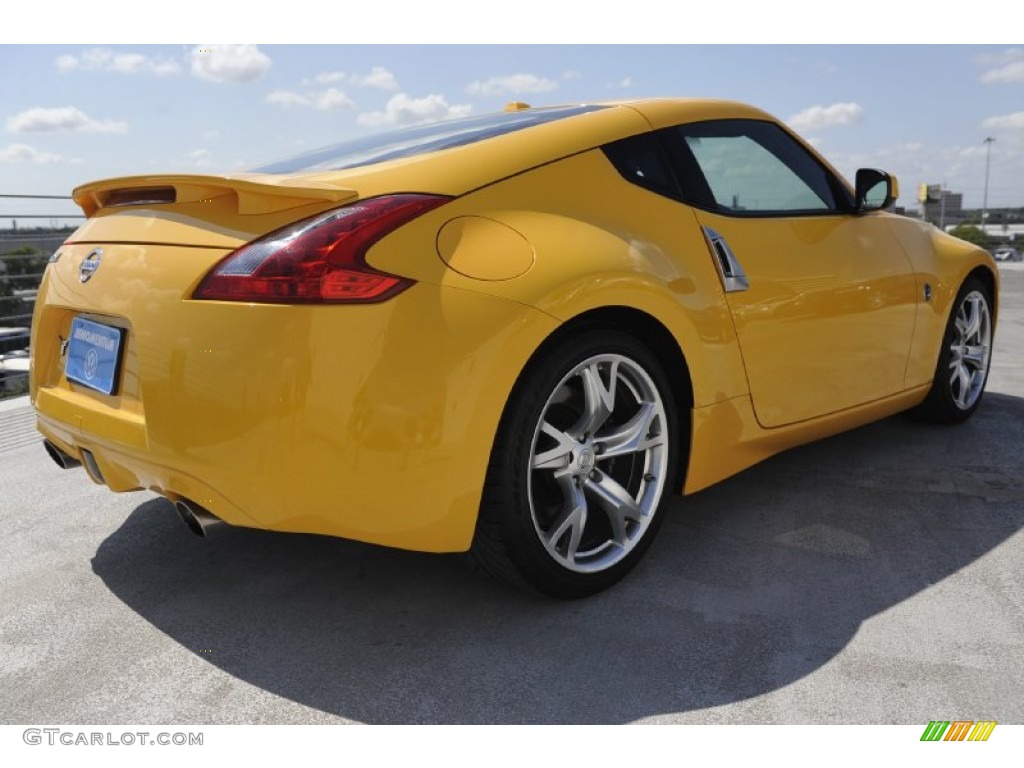 2009 370Z Coupe - Chicane Yellow / Black Leather photo #6
