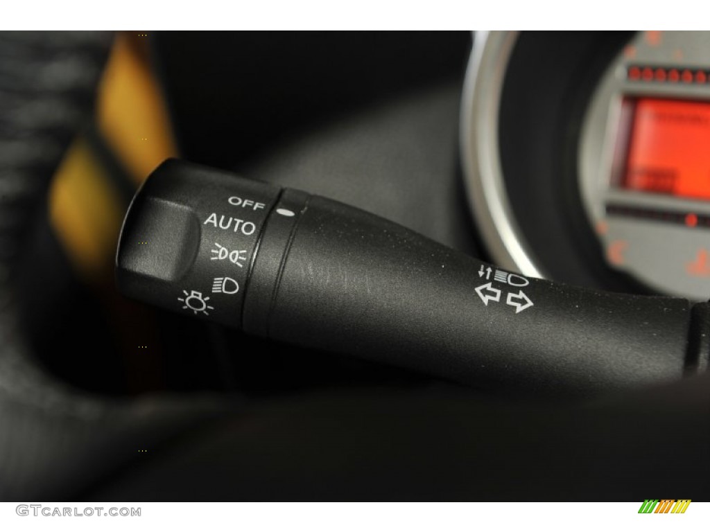 2009 370Z Coupe - Chicane Yellow / Black Leather photo #25