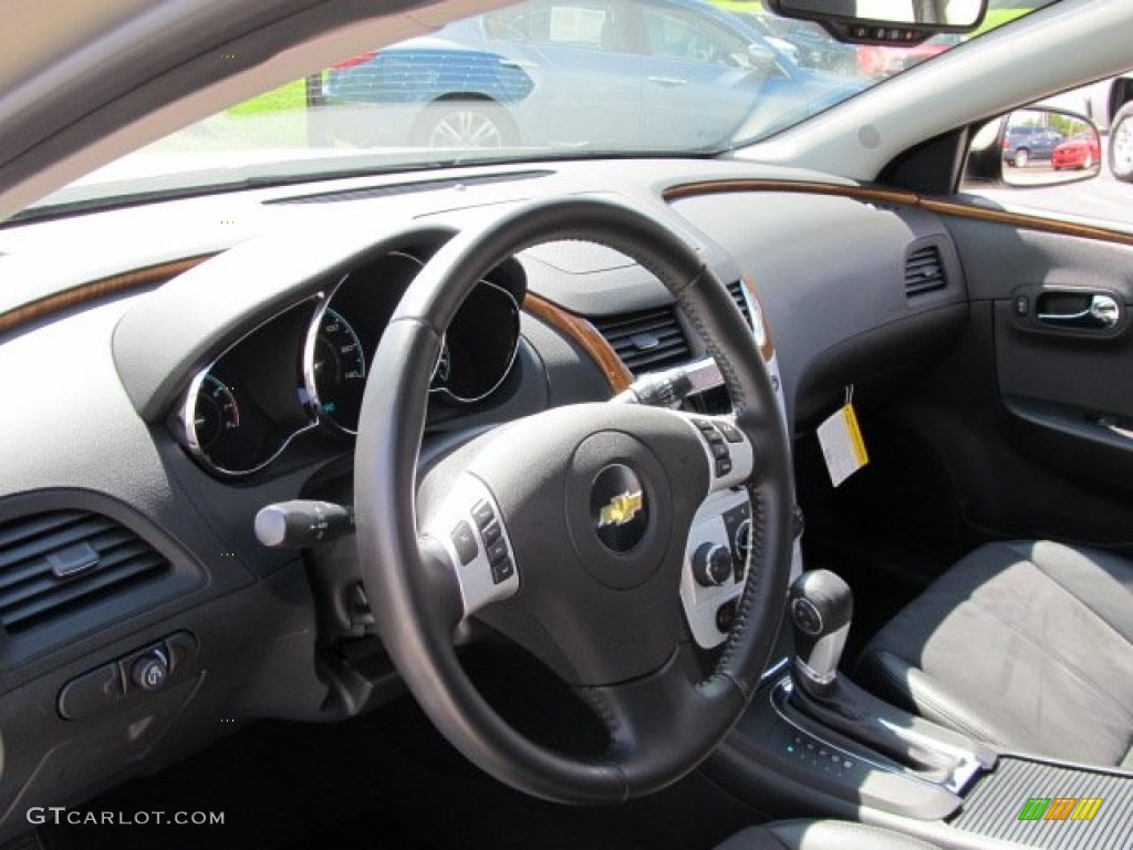 2011 Malibu LT - Gold Mist Metallic / Ebony photo #15