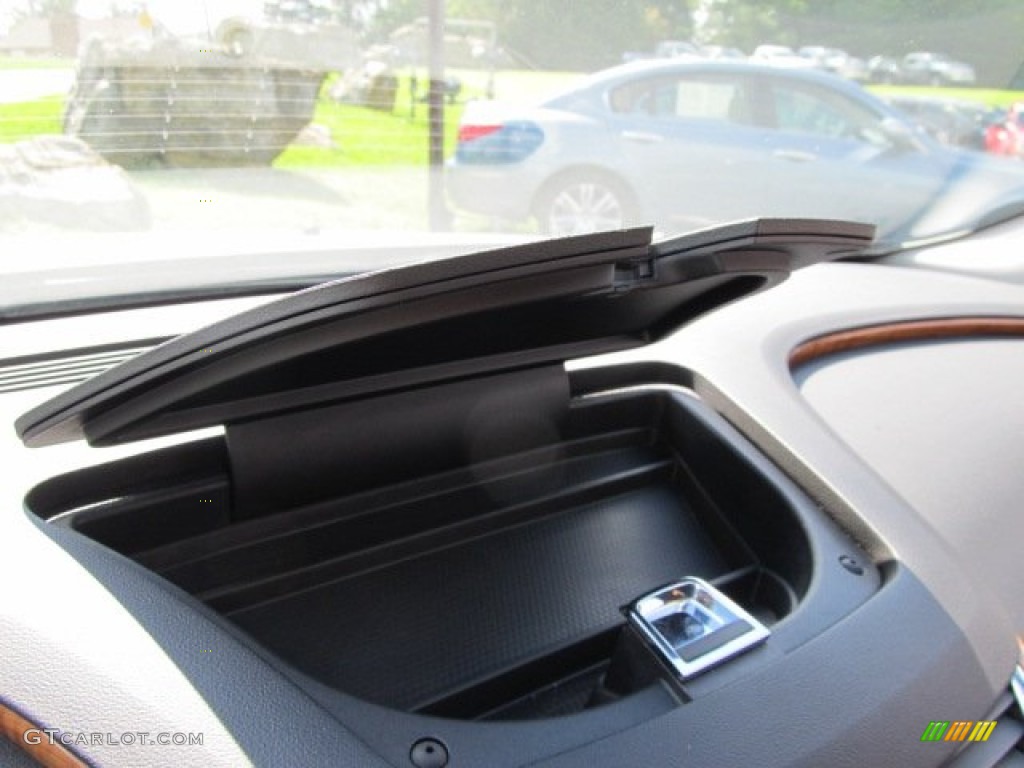 2011 Malibu LT - Gold Mist Metallic / Ebony photo #18