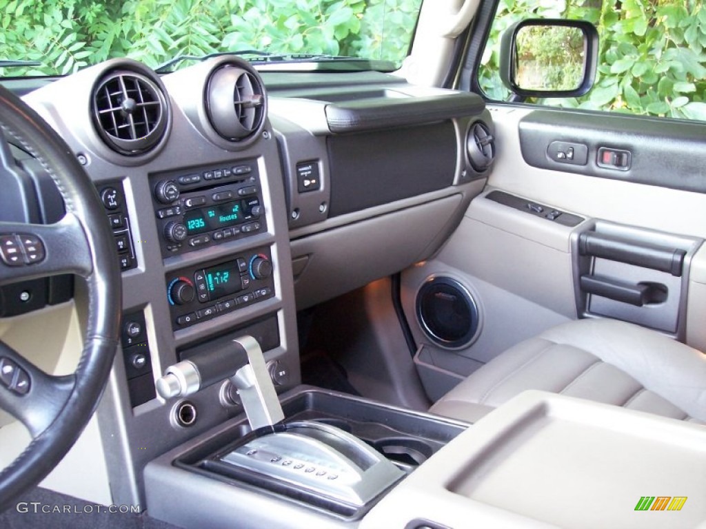 2004 Hummer H2 SUV Wheat Dashboard Photo #53059649