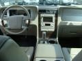 2007 Black Lincoln Navigator Luxury  photo #9