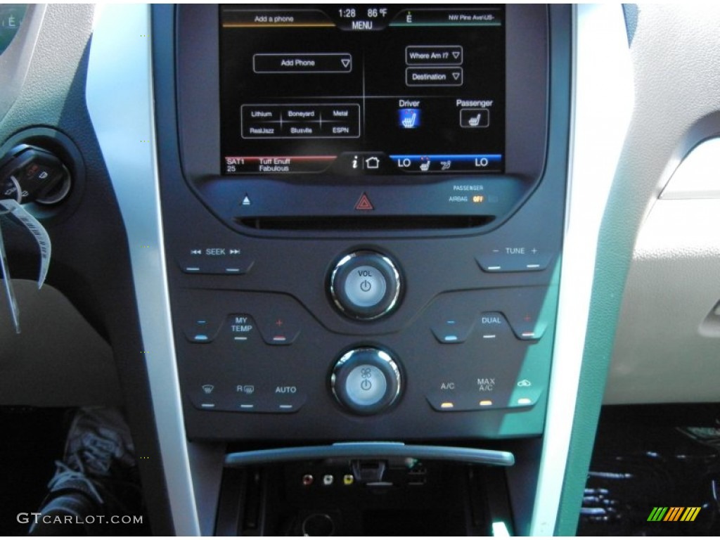 2012 Ford Explorer XLT 4WD Controls Photo #53066482