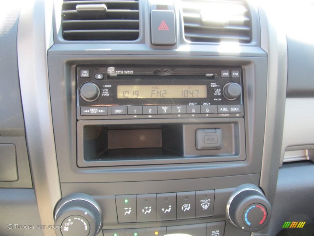 2011 Honda CR-V LX 4WD Audio System Photo #53067565