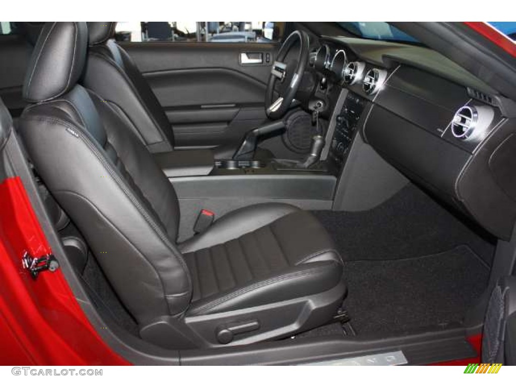 Dark Charcoal Interior 2008 Ford Mustang GT Premium Coupe Photo #53067679