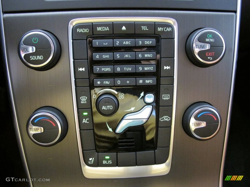2012 Volvo S60 T6 AWD Controls Photo #53069851