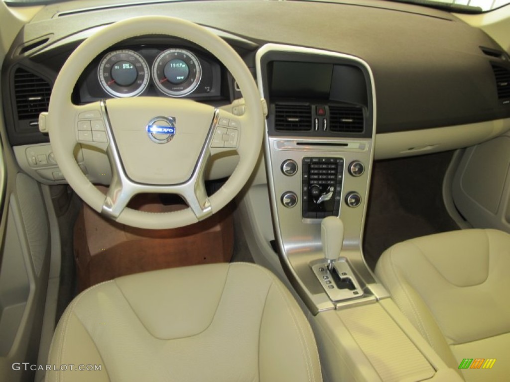 2012 Volvo XC60 3.2 Sandstone Dashboard Photo #53070058