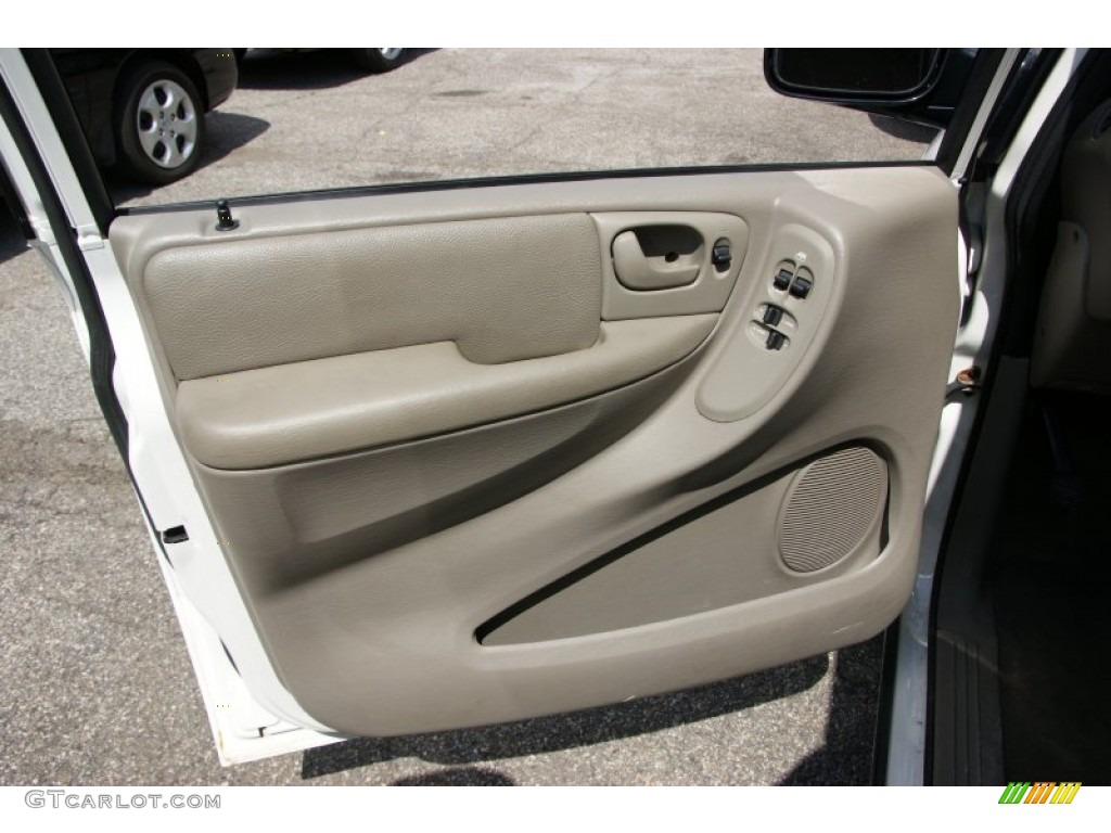 2004 Chrysler Town & Country Touring Khaki Door Panel Photo #53070997