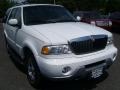Oxford White - Navigator 4x4 Photo No. 3