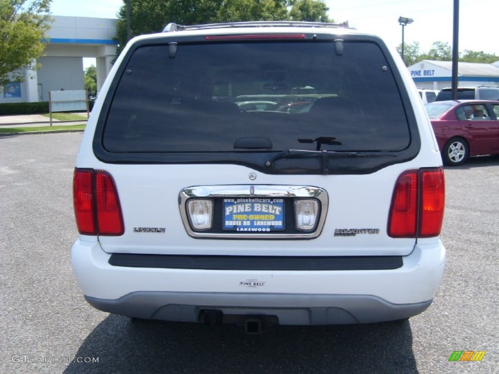 2000 Navigator 4x4 - Oxford White / Medium Parchment photo #5