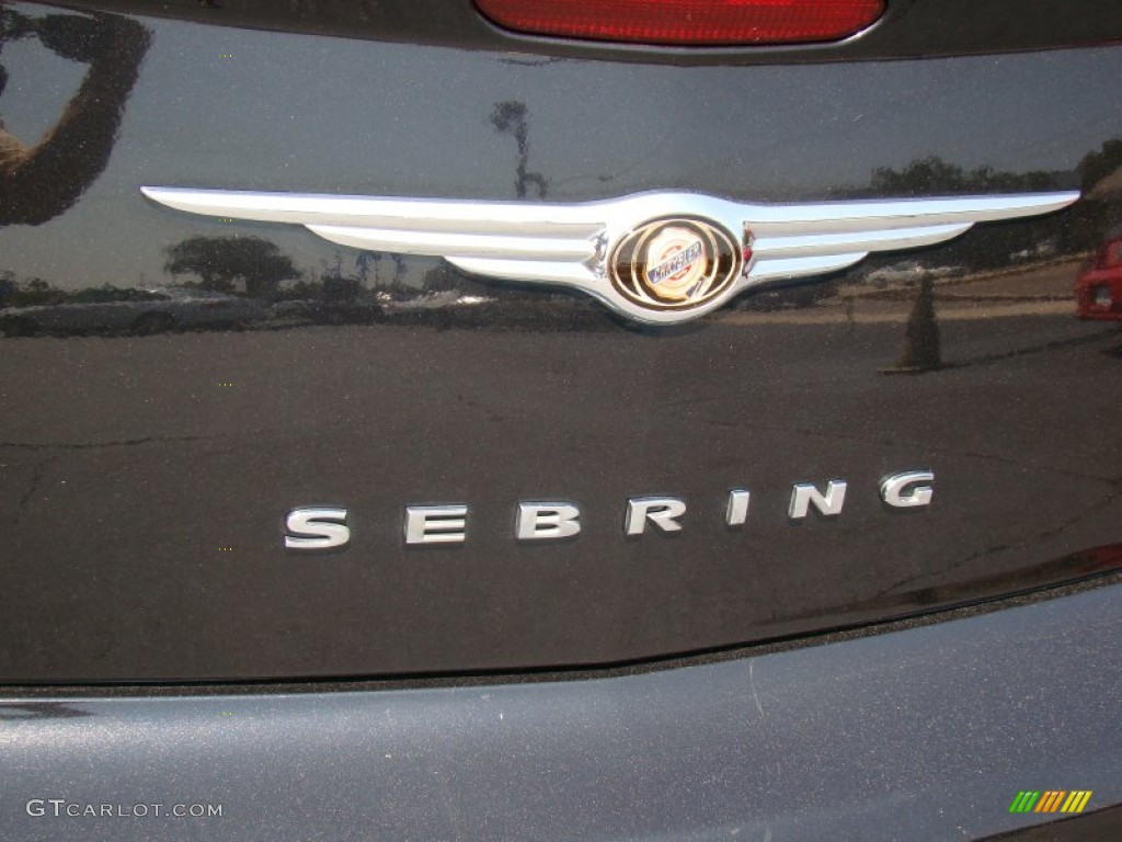 2007 Sebring Sedan - Brilliant Black Crystal Pearl / Dark Slate Gray/Light Slate Gray photo #33