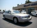 2004 Light French Silk Lincoln Town Car Ultimate  photo #2