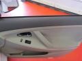 Super White - Camry LE Photo No. 21