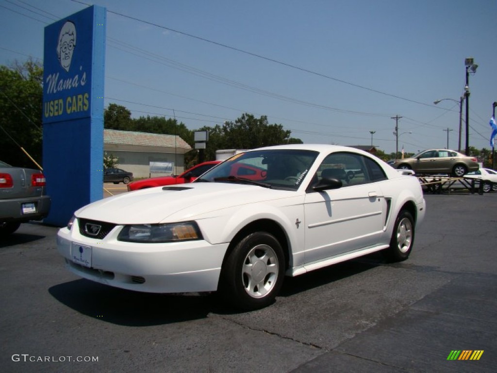 2001 Mustang V6 Coupe - Oxford White / Medium Parchment photo #5