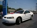 2001 Oxford White Ford Mustang V6 Coupe  photo #27